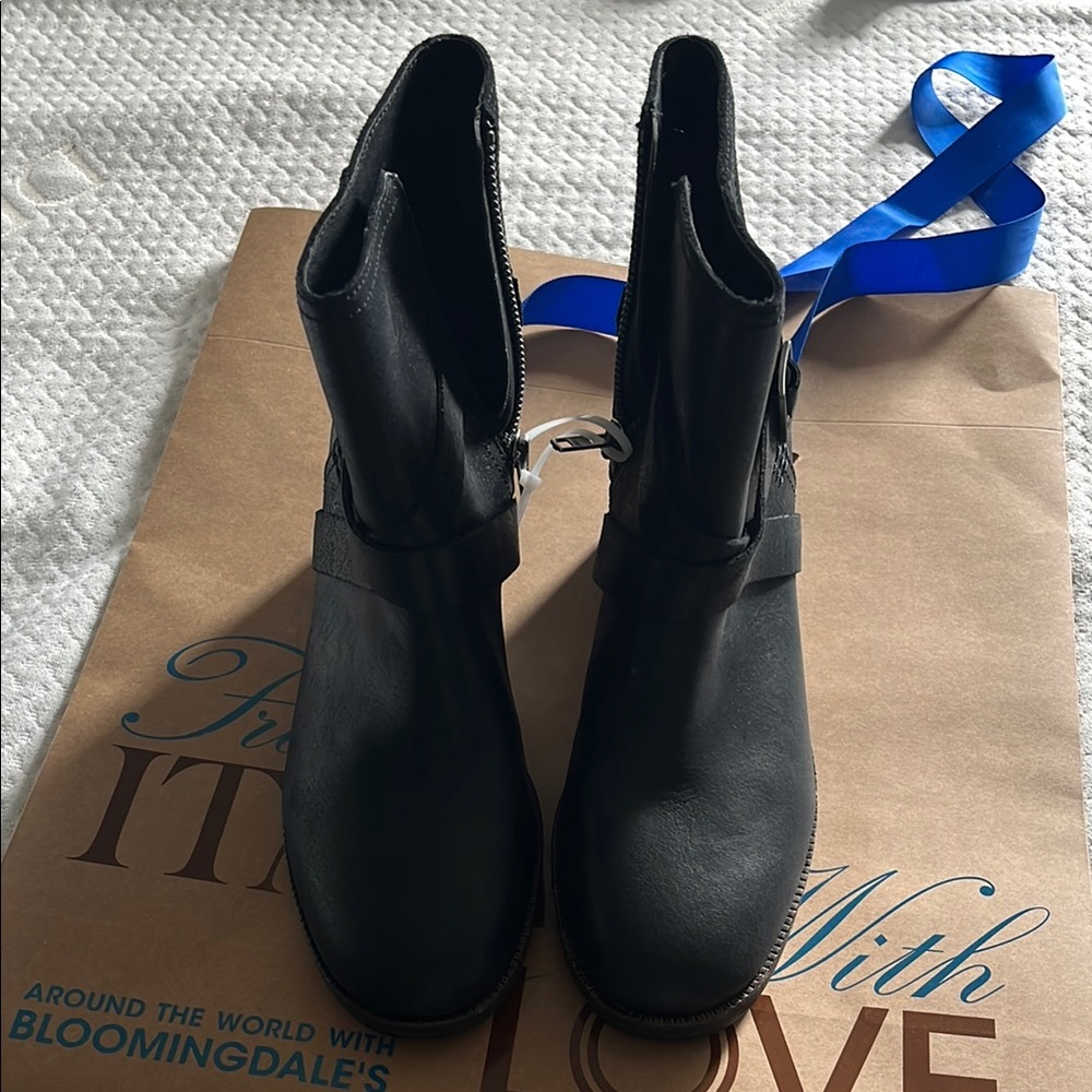 Sorel Black Ankle Boots
